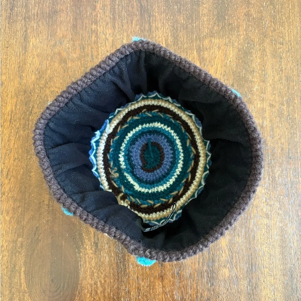 NEWARI ICELANDIC Crocheted Wool Knit Beanie Lined Nepal Blues Browns Women OS